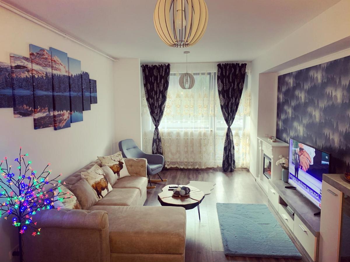 Vintage Apartment